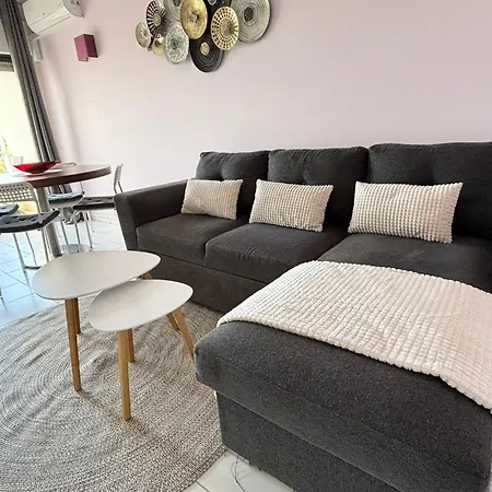 Apartment Rosa Vinte *